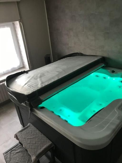 Maison Avec Jacuzzi Privatif Cambrai Zewnętrze zdjęcie